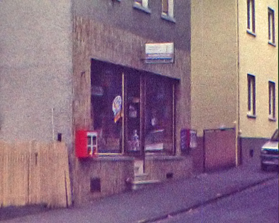 1980 Super8-Kurzeck-0354-Bäckerei in der Vorstadt-560